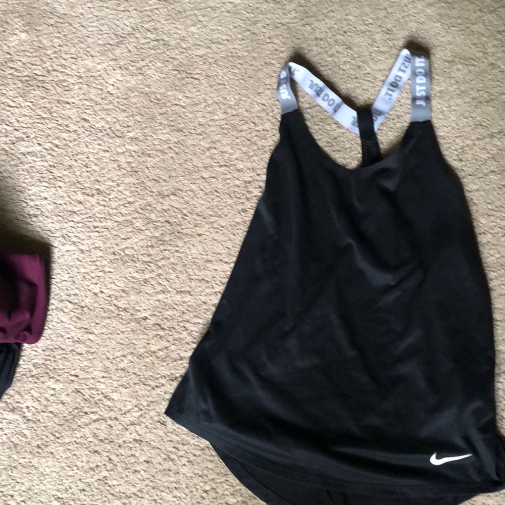 Nike lightweight tank top